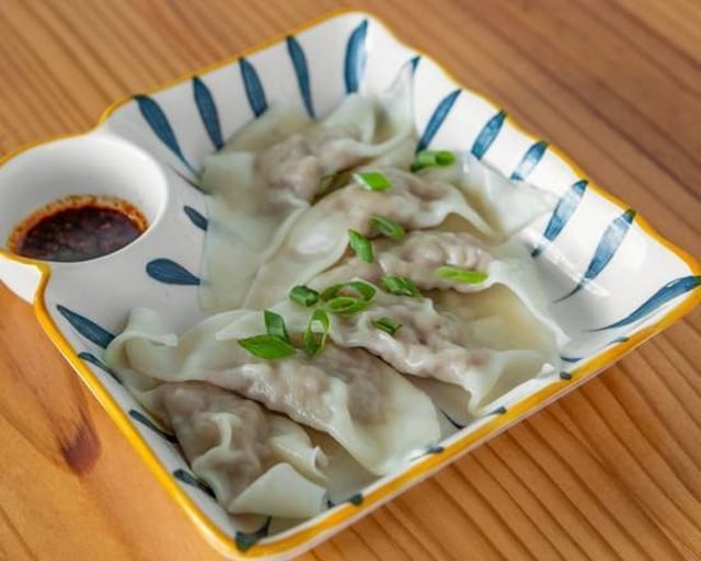Tan Tan Dumpling.